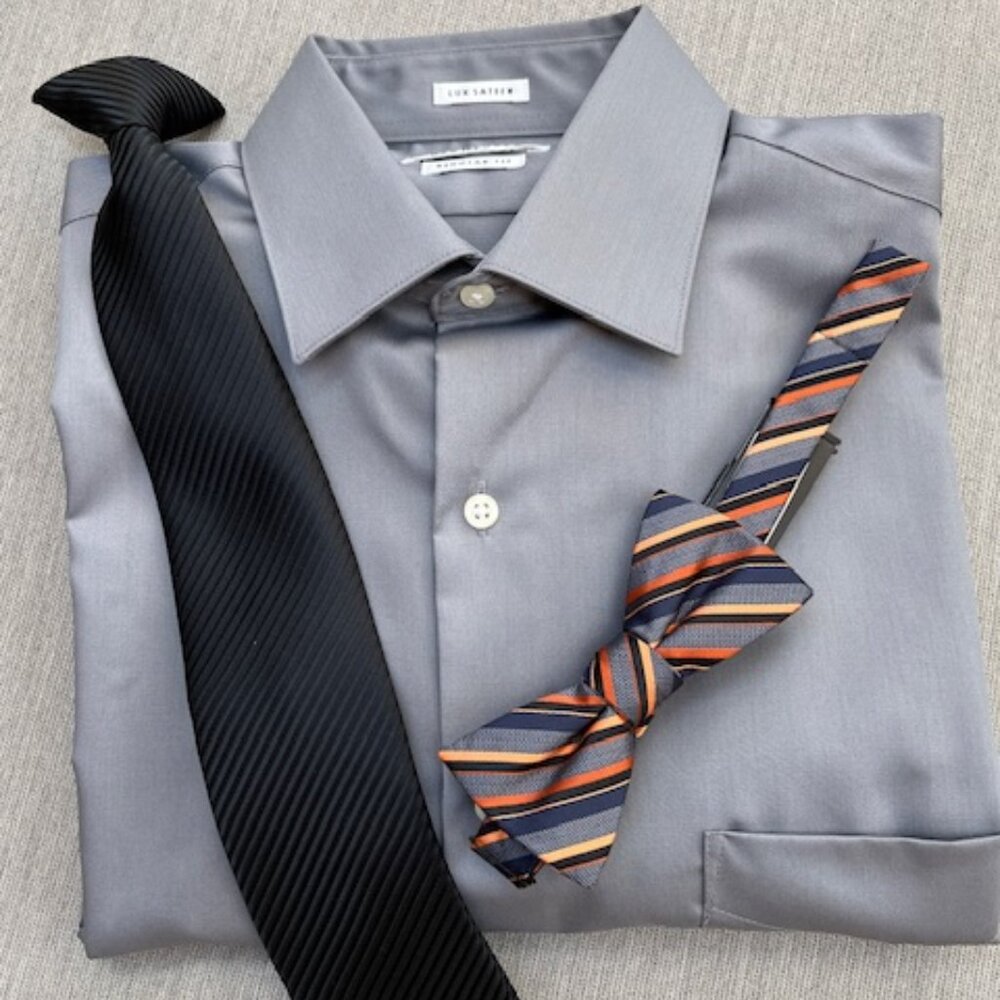 BUNDLE Men’s Long Sleeve Button Down Shirt With Two Neckties